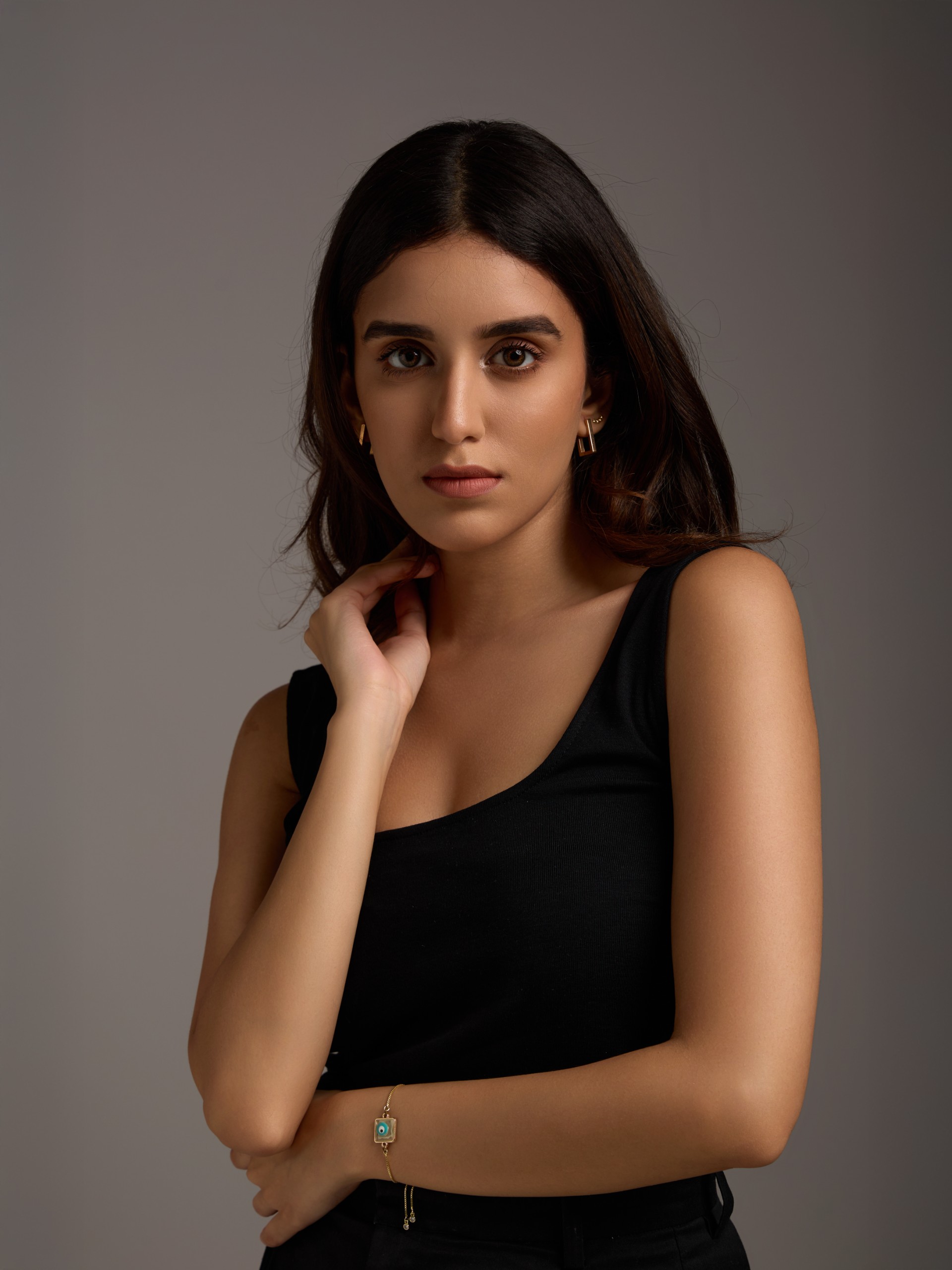 Soft & Clean Portrait with Parabolic Umbrella
