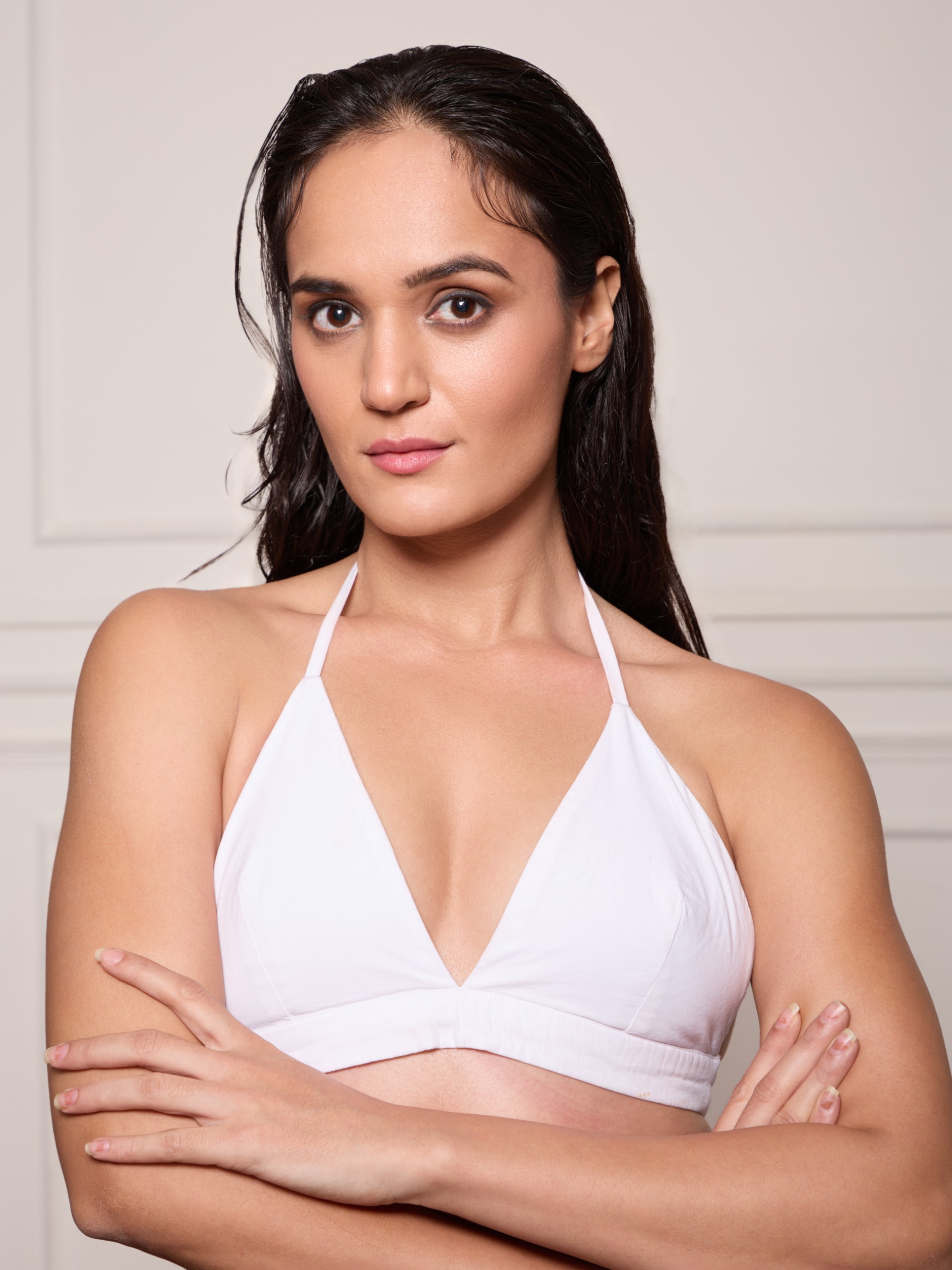 Clean Front-Lit Portrait with Beauty Dish